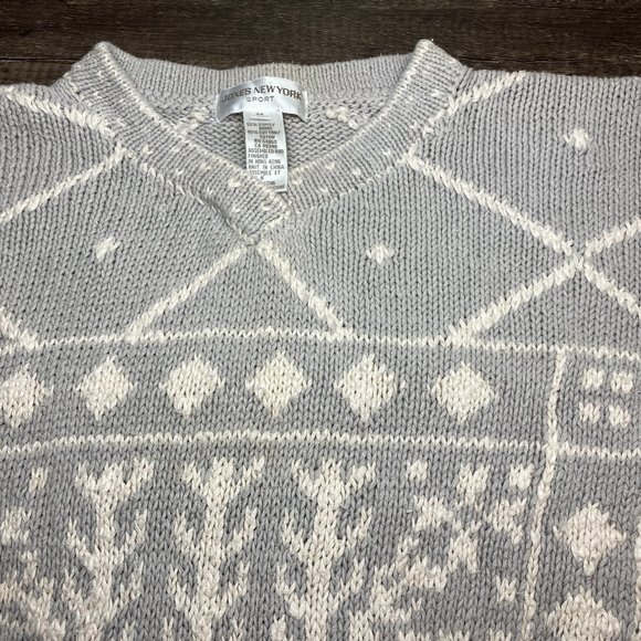Vintage Jones New York Women's Size M, V-Neck, Pullover Grey White Sweater - Picture 4 of 8